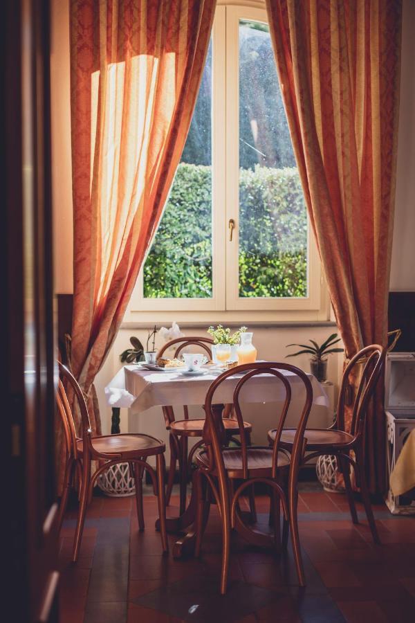 Albergo Ristorante Pasqui Rocca San Casciano Exterior foto
