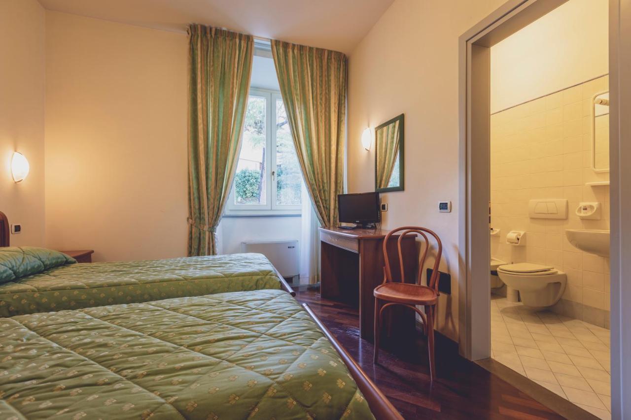 Albergo Ristorante Pasqui Rocca San Casciano Exterior foto